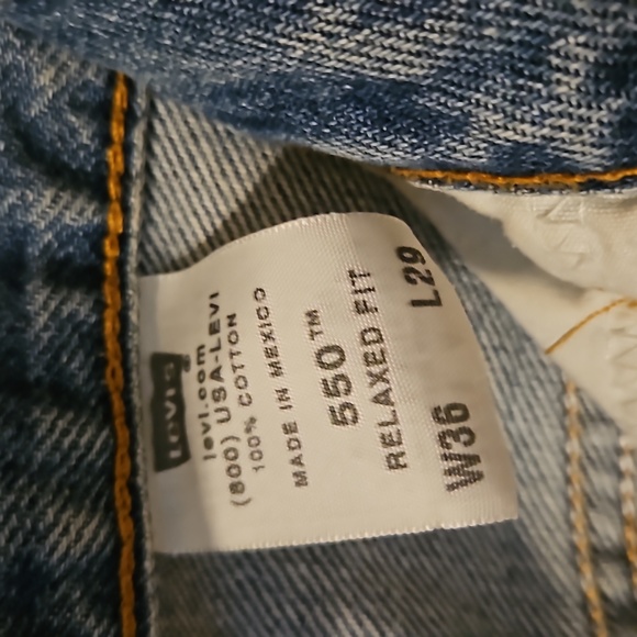 Levi's 550 Relaxed Fit Jeans - Picture 10 of 10